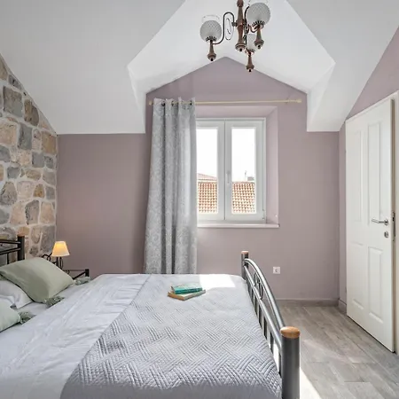 New Filipetti In Center, 4 En-suite Bedrooms Charming Stone House, Heated Private Pool, 600m From