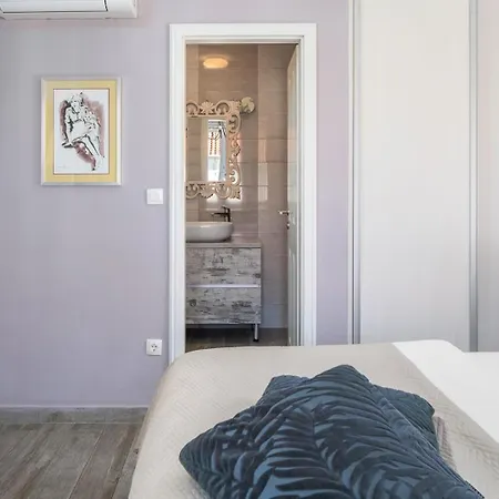 New Filipetti In Center, 4 En-suite Bedrooms Charming Stone House, Heated Private Pool, 600m From Villa