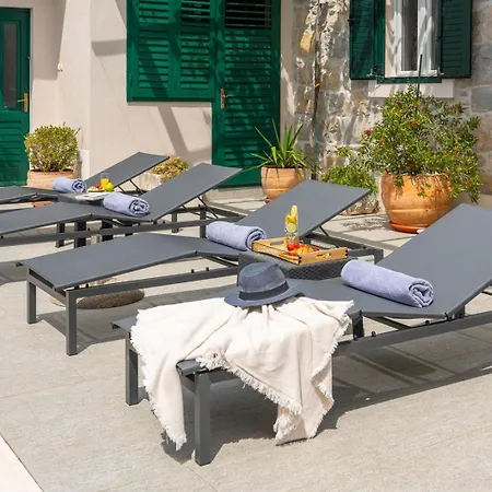 Villa New Filipetti In Center, 4 En-suite Bedrooms Charming Stone House, Heated Private Pool, 600m From