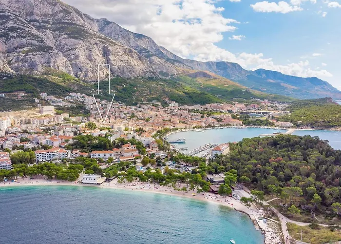 Villa Filipetti In Center, 4 En-suite Bedrooms Charming Stone House, Heated Private Pool, 600m From Makarska