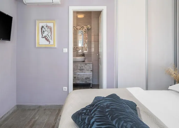 Filipetti In Center, 4 En-suite Bedrooms Charming Stone House, Heated Private Pool, 600m From Villa