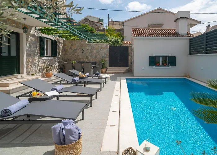 Filipetti In Center, 4 En-suite Bedrooms Charming Stone House, Heated Private Pool, 600m From Villa *