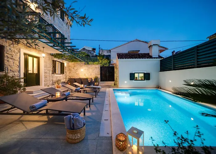 Filipetti In Center, 4 En-suite Bedrooms Charming Stone House, Heated Private Pool, 600m From Villa