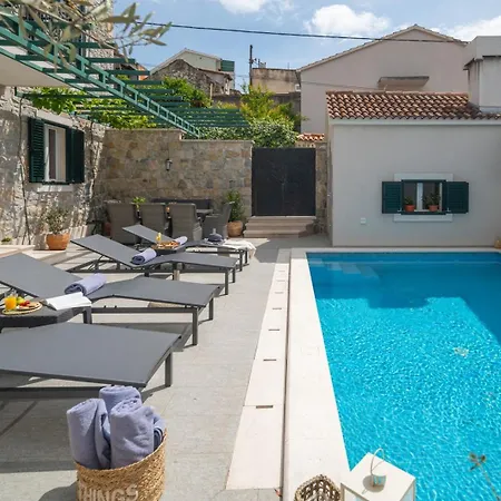 Filipetti In Center, 4 En-suite Bedrooms Charming Stone House, Heated Private Pool, 600m From Villa *