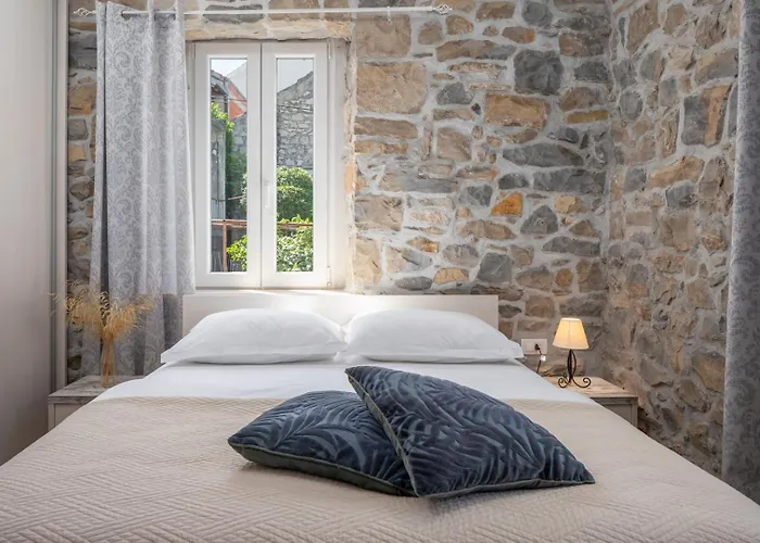 Filipetti In Center, 4 En-suite Bedrooms Charming Stone House, Heated Private Pool, 600m From